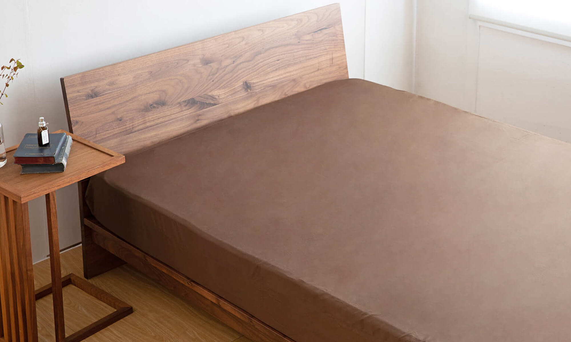 ベッドのマットレスカバーの選び方｜お手入れ方法も紹介 | VENUSBED 