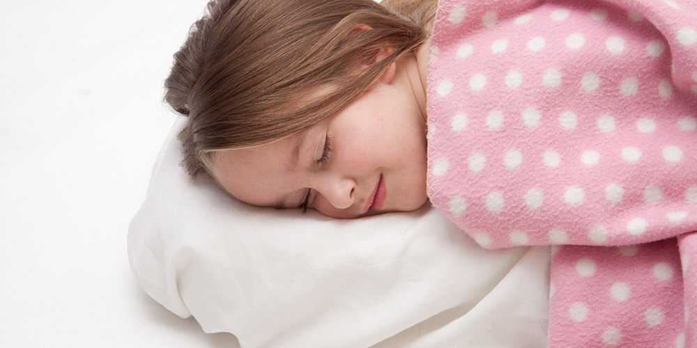 小さな子どもの体に適した枕を選び、安眠へ導きましょう