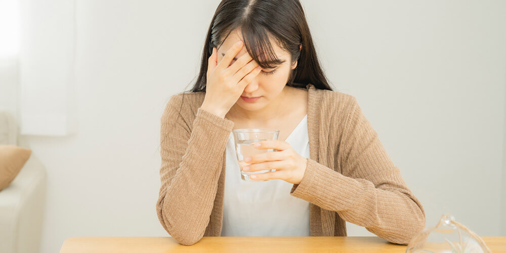 生理に関連する頭痛は吐き気などの重い症状が出る傾向にあり、頭痛薬が効きにくいケースがあります。