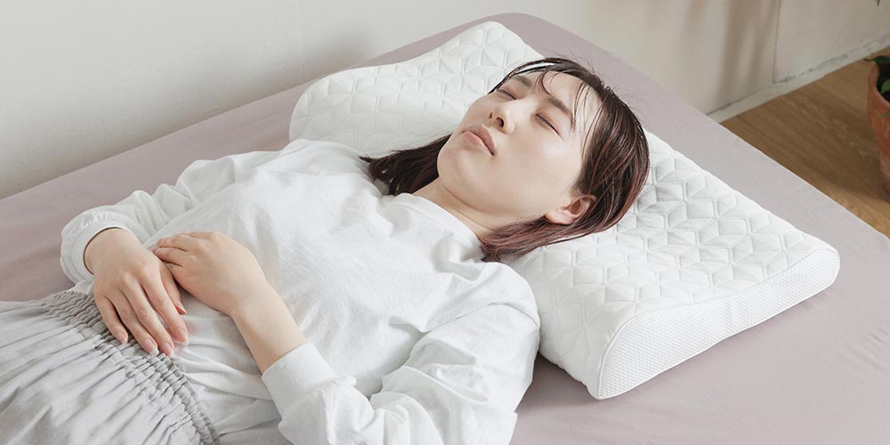 睡眠時無呼吸症候群は、枕が原因で引き起こされている可能性があります