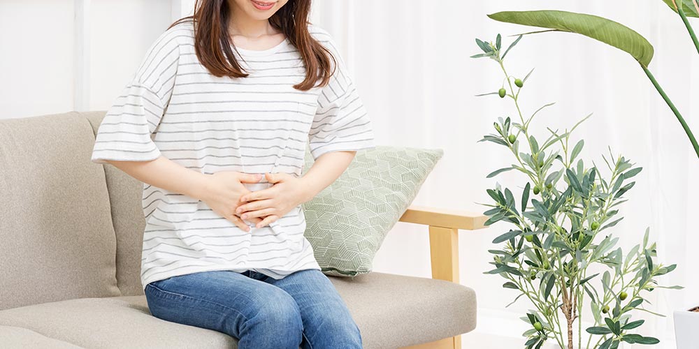 横向き寝は食べ物の消化がスムーズに進みやすく、消化器官への負担が少ないとされています。